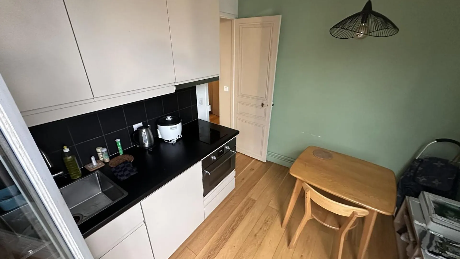 Beautiful T2 With Balcony - Near Parc Clichy *