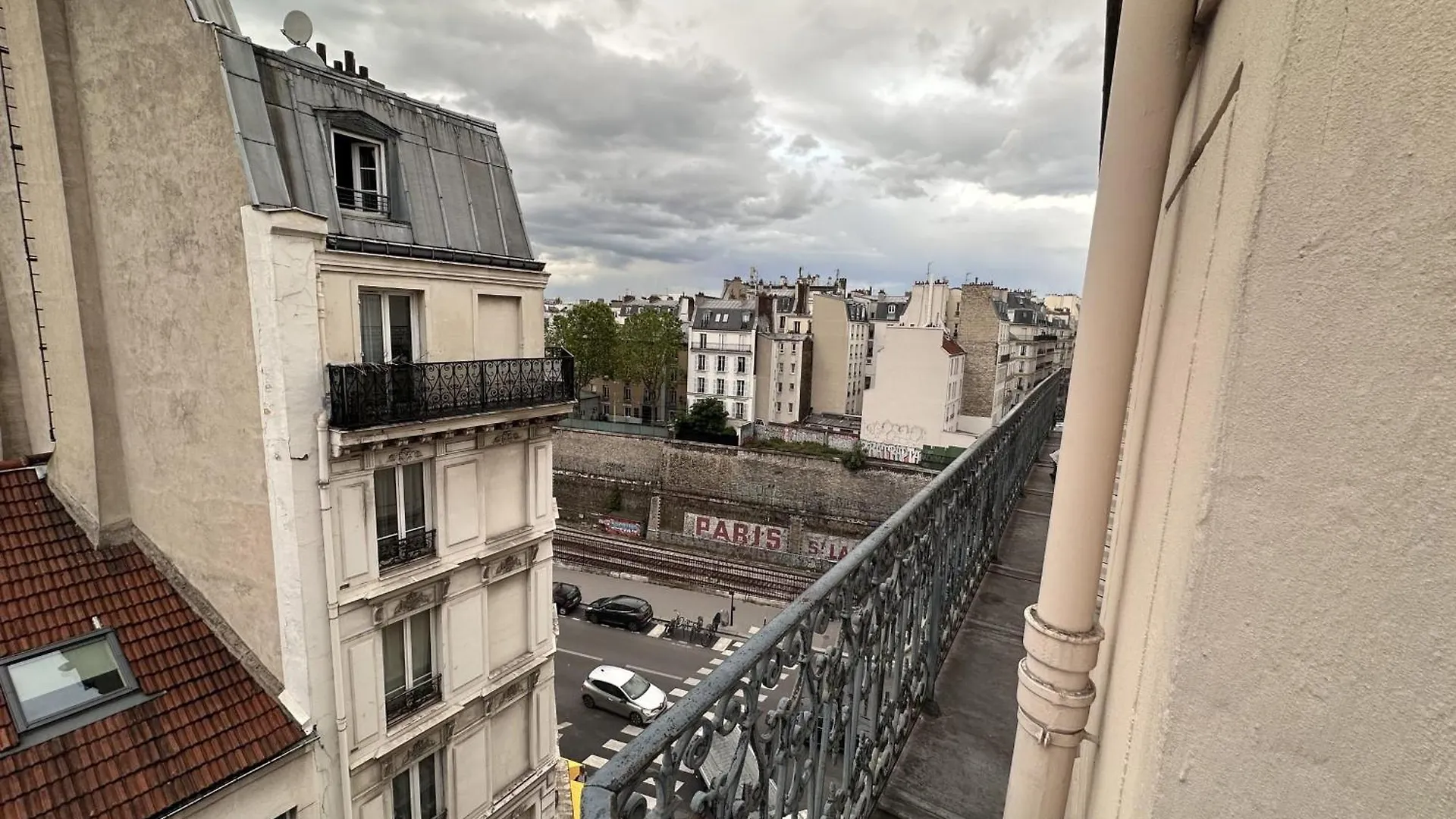 Beautiful T2 With Balcony - Near Parc Clichy Apartment *